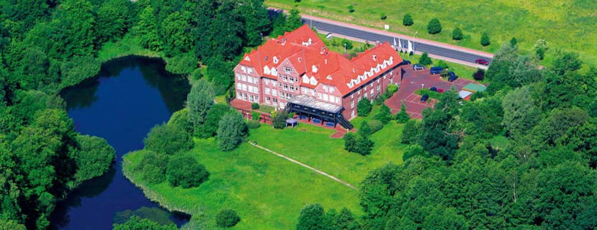 Park Hotel Fasanerie Neustrelitz Extérieur photo